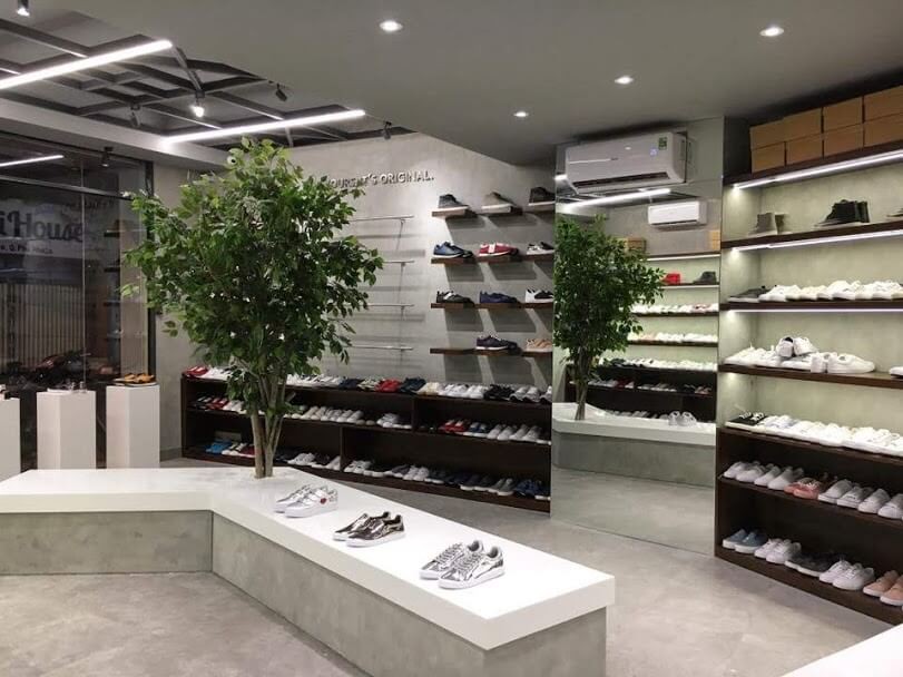 Phong cách thiết kế cửa hàng giày thể thao được nhiều thương hiệu cao cấp áp dụng